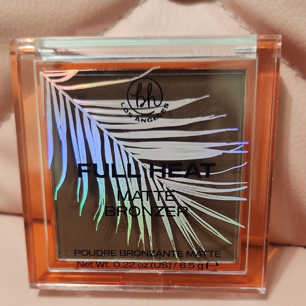 BH Cosmetics Full Heat Matte Bronzer- Mocha Miami NEW